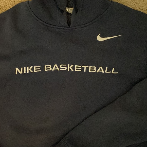 Y2K Nike Basketball Hooded Sweatshirt - Picture 2 of 2